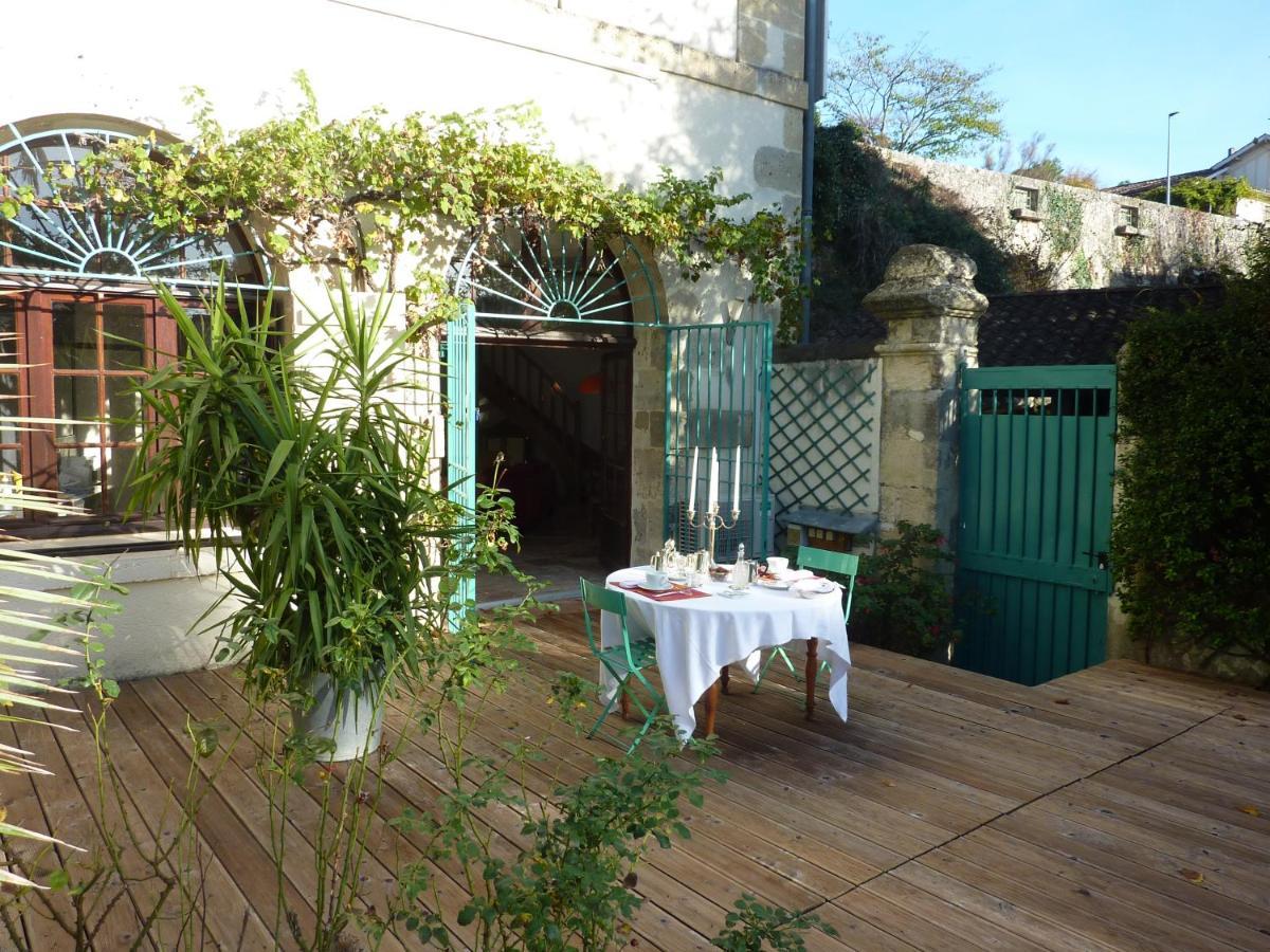 Beaux Chenes Bed & Breakfast Nerac Bagian luar foto