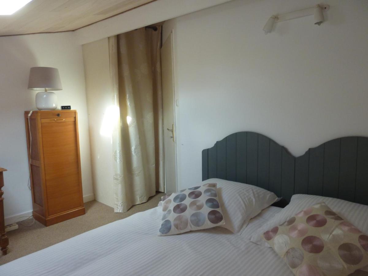 Beaux Chenes Bed & Breakfast Nerac Bagian luar foto